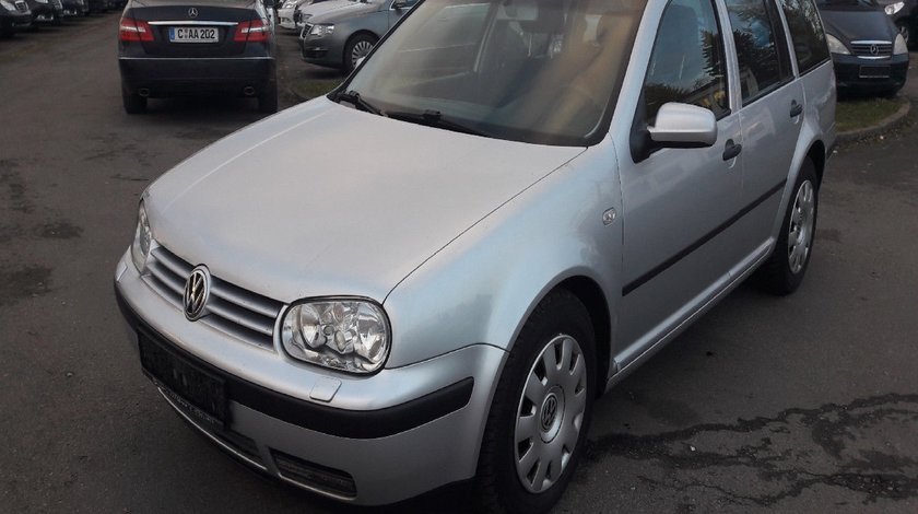 Dezmembrez Volkswagen Golf 4