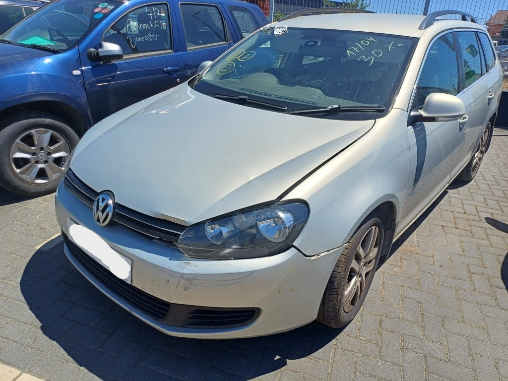Dezmembrez Volkswagen Golf 6 Variant (AJ5) 1.6 TDI 2010, CAYC