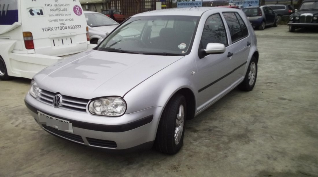 Dezmembrez Volkswagen Golf, an 2003