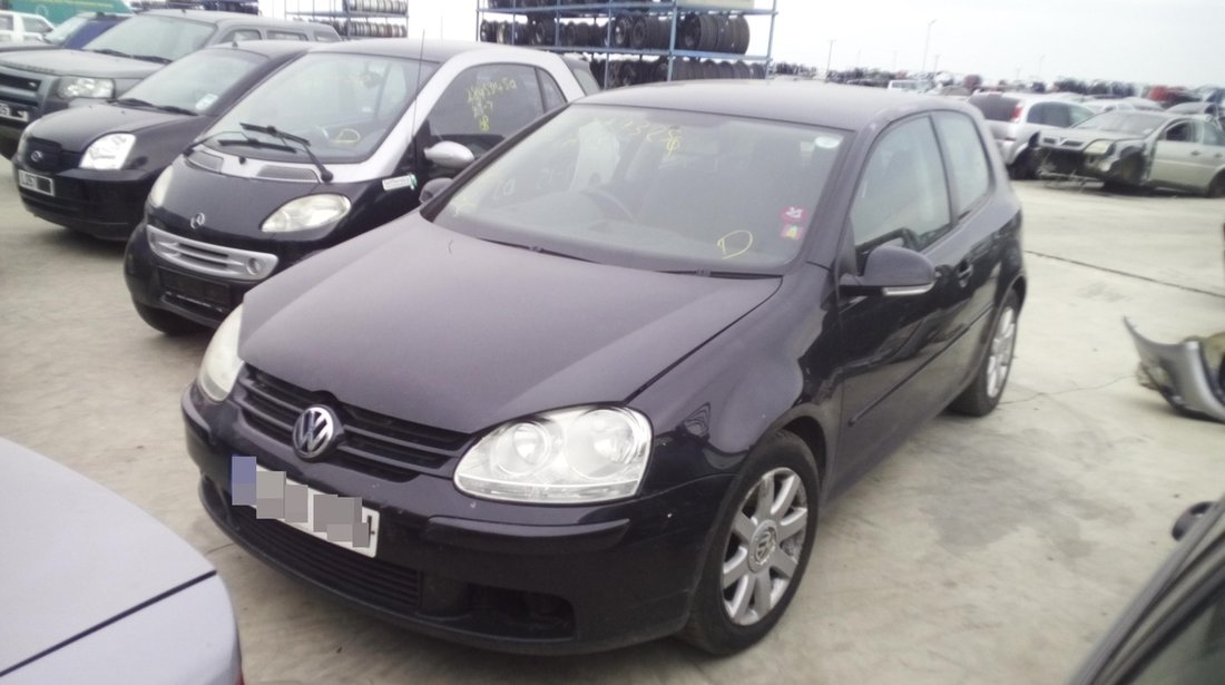 Dezmembrez Volkswagen Golf, an 2005