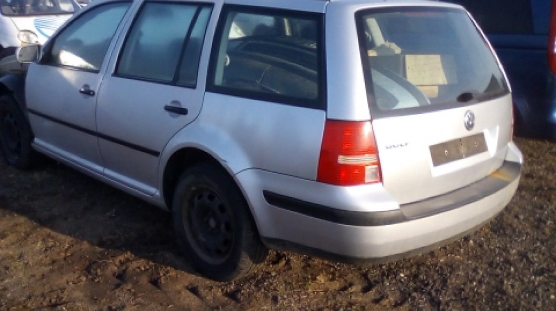 Dezmembrez Volkswagen Golf IV Variant, an 2005, motorizare 1.6