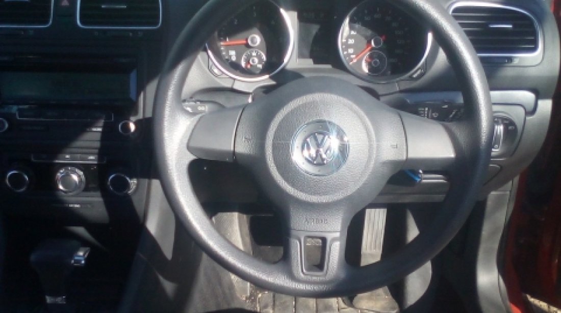 Dezmembrez Volkswagen Golf VI, an 2009, motorizare 2.0 TDI