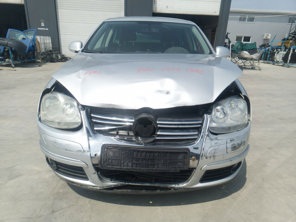 Dezmembrez Volkswagen Jetta 3 (1K2) [Fabr 2005-2010]