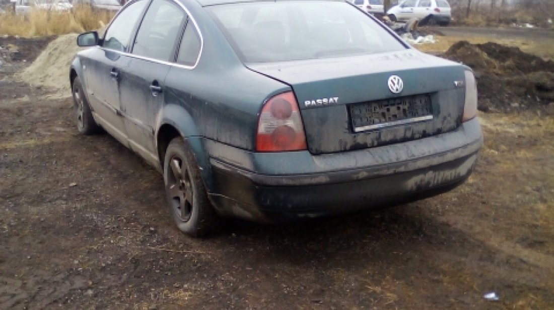 Dezmembrez Volkswagen Passat, an 2002, motorizare 1.9 TDI