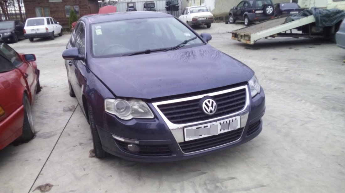 Dezmembrez Volkswagen Passat, an 2005