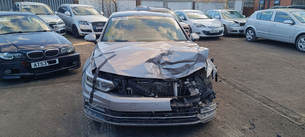 Dezmembrez Volkswagen Passat B8 (3G2) [Fabr 2015-prezent]