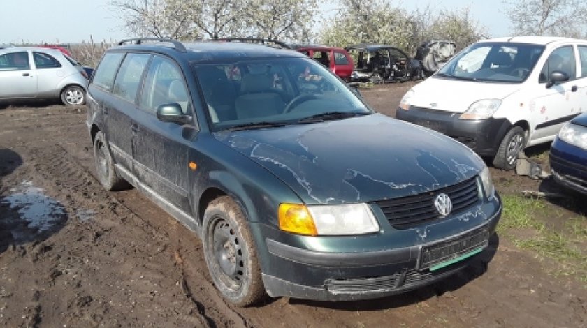 Dezmembrez Volkswagen Passat Variant, an 1998, motorizare 1.9 TDI