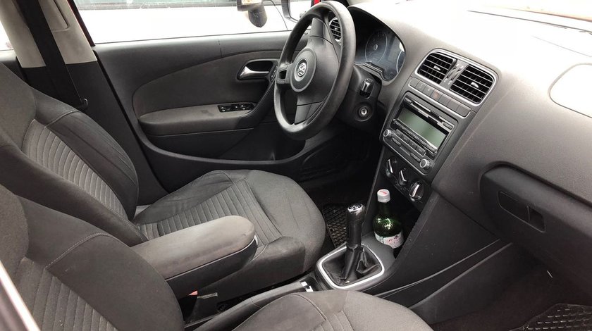 Dezmembrez volkswagen Polo 1.2 tsi