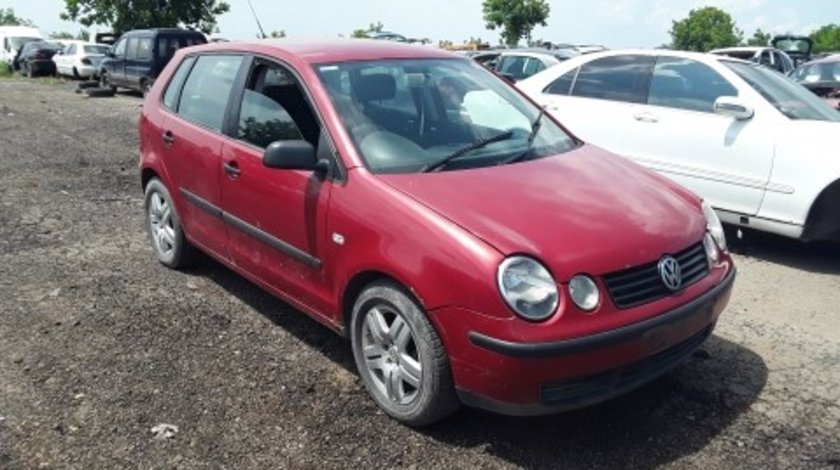 Dezmembrez Volkswagen Polo, an 2004