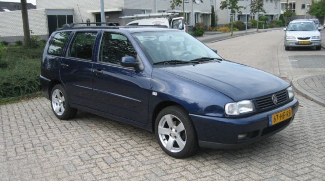 Dezmembrez Volkswagen Polo variant 1 9sdi 2001