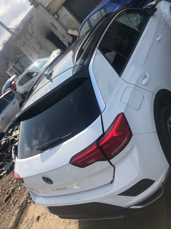 Dezmembrez Volkswagen T-Roc 2020
