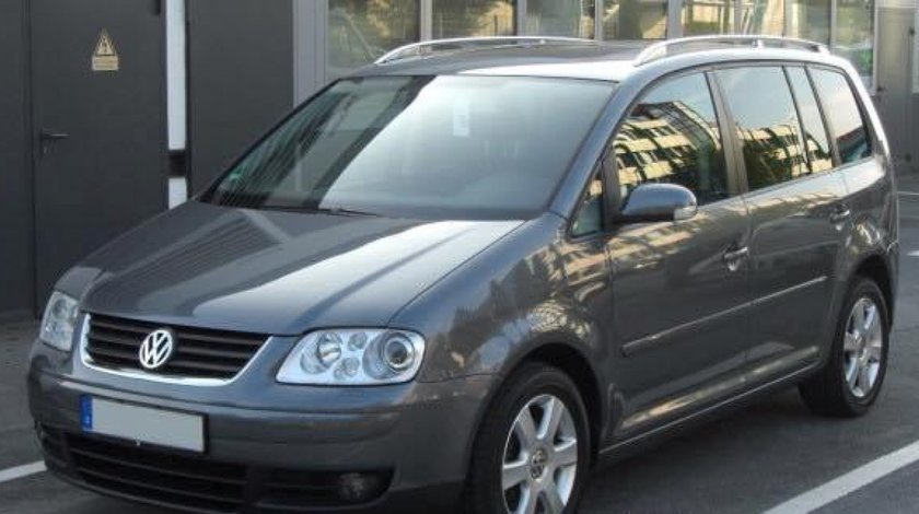 Dezmembrez Volkswagen Touran 1.9 tdi 2.0 tdi an 2006