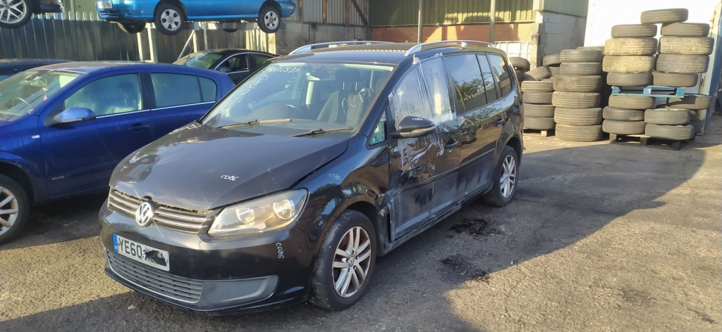 Dezmembrez Volkswagen Touran (1T3) [Fabr 2010-2015]