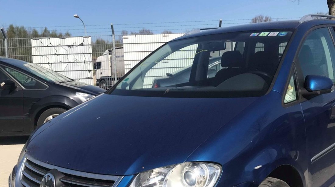 Dezmembrez Volkswagen Touran 2.0 TDI BMM 2008  Facelift