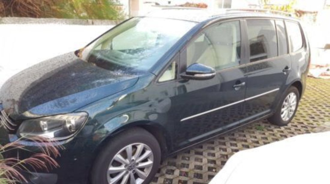 Dezmembrez Volkswagen Touran 2012 motor 1.6 diesel