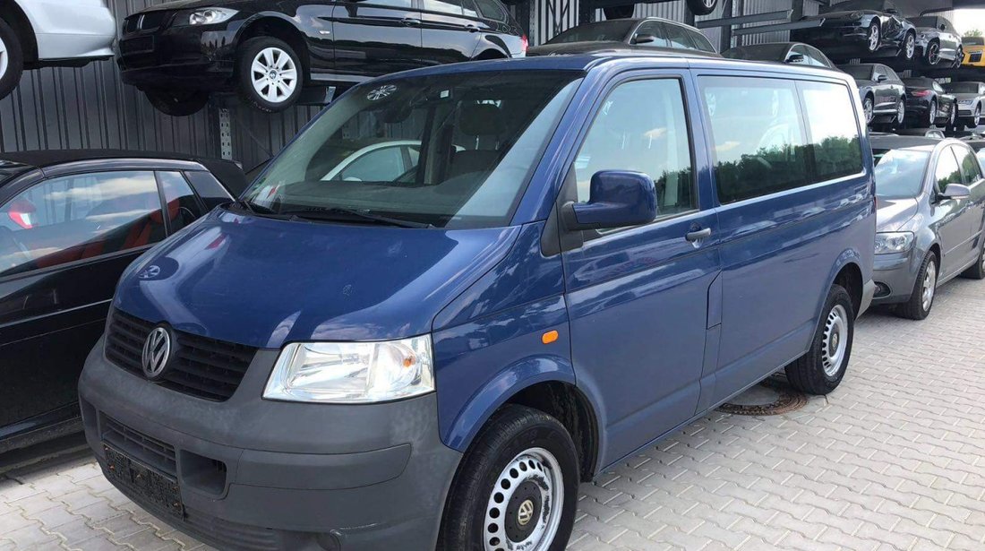 Dezmembrez Volkswagen Transporter T5 1.9 TDI BRS 2008