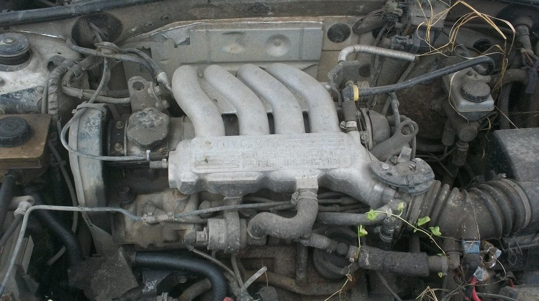 Dezmembrez Volvo 440 motor 1.8 benzina an 1992.