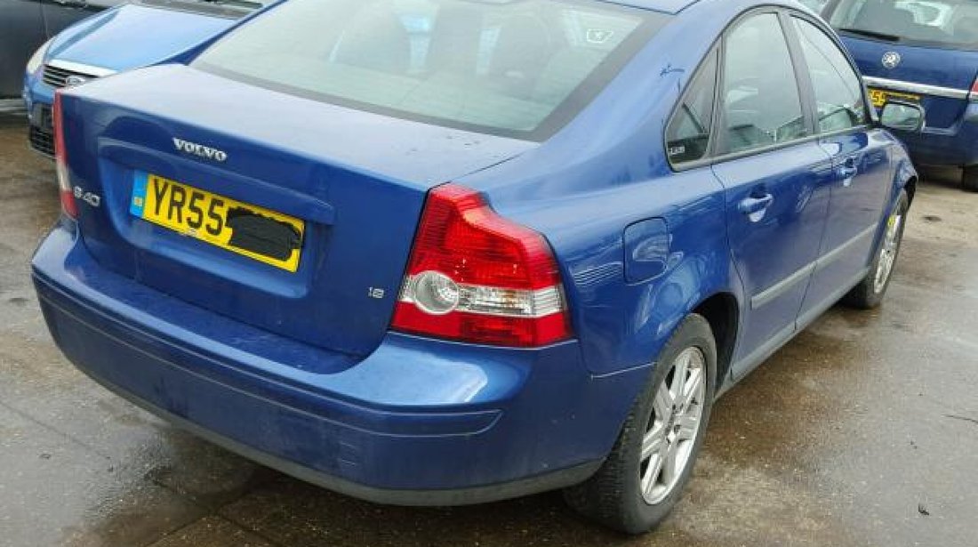 Dezmembrez VOLVO S40 S II 1.8i an 2005