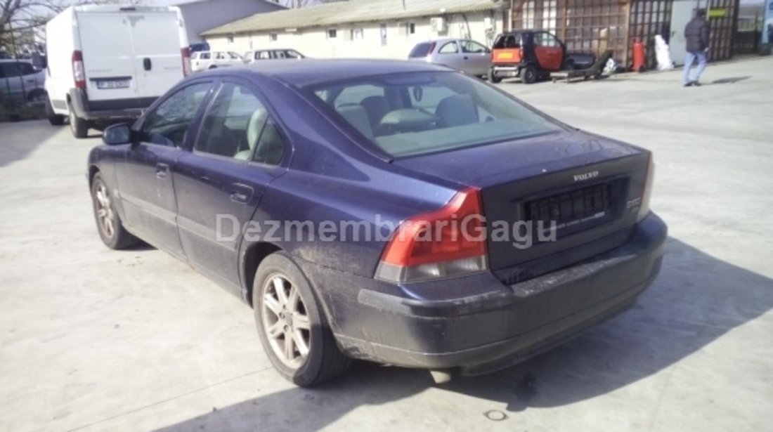 Dezmembrez Volvo S60 , an 2003