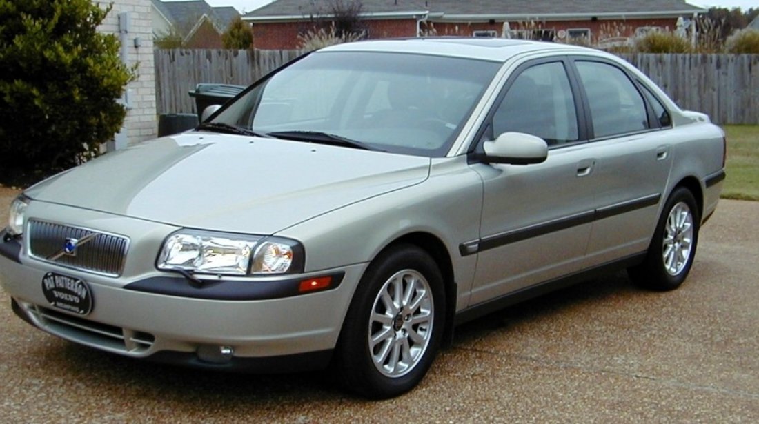 Dezmembrez Volvo s80 2.9 benzina 2002