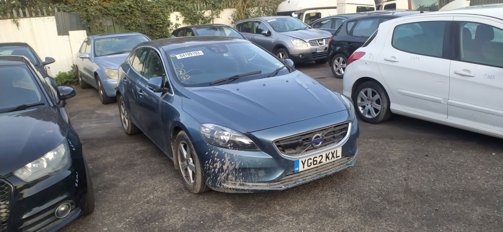 Dezmembrez Volvo V40 [Fabr 2013-2019]