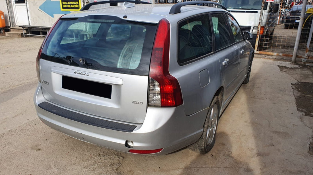 Dezmembrez Volvo V50 (MW) 2004 - Prezent 2.0 D D 4204 T ( CP: 136, KW: 100, CCM: 1998 ) Motorina