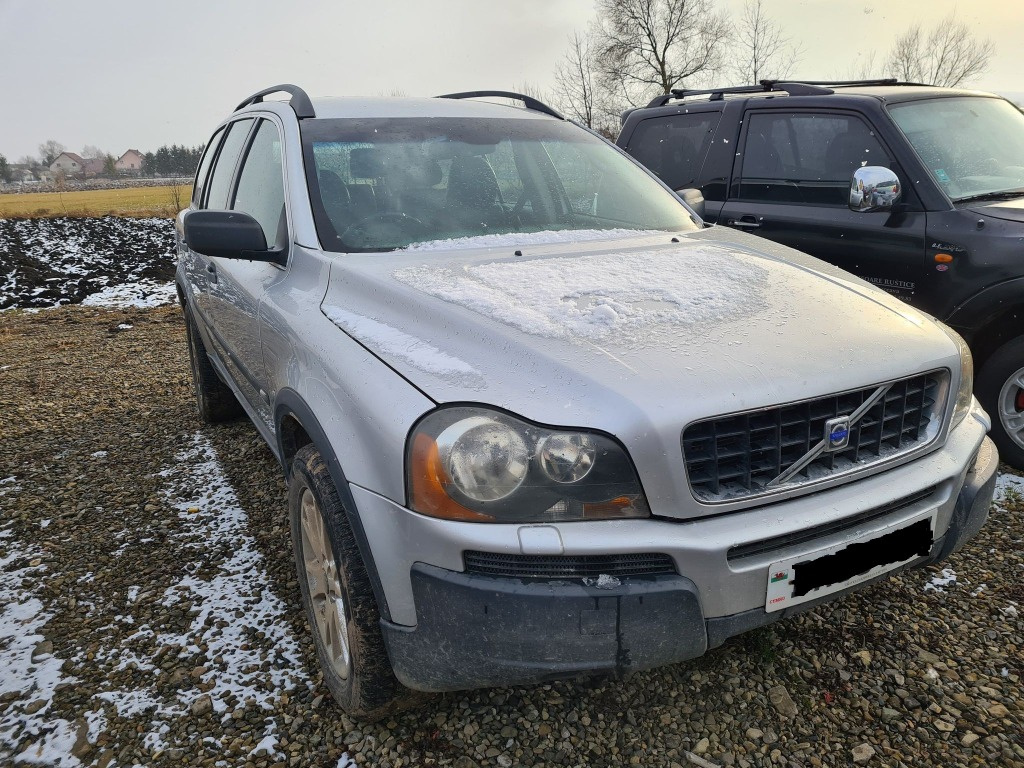 Dezmembrez Volvo XC 90 2.4 2003