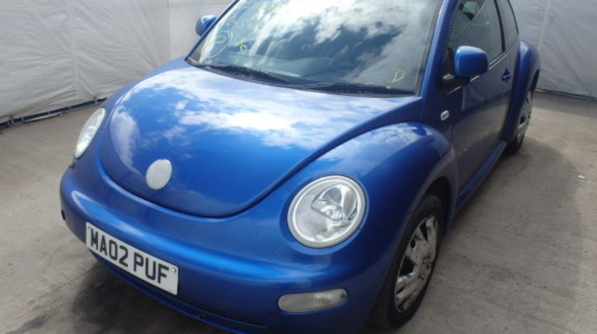 Dezmembrez VW beetle,1.6 SR an 2003 si VW passat B6,1,9 TDI berlina an 2006