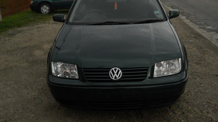 Dezmembrez Vw Bora 1 9 Tdi Ajm 116 Cai Culoare Verde