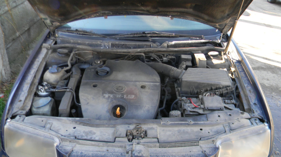 Dezmembrez VW BORA (1J) 1998 - 2005 1.9 TDI AGR ( CP: 90, KW: 66, CCM: 1896 ) Motorina