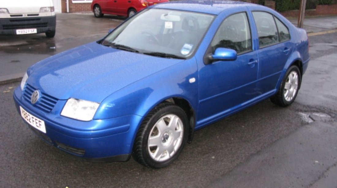 Dezmembrez vw bora 2002