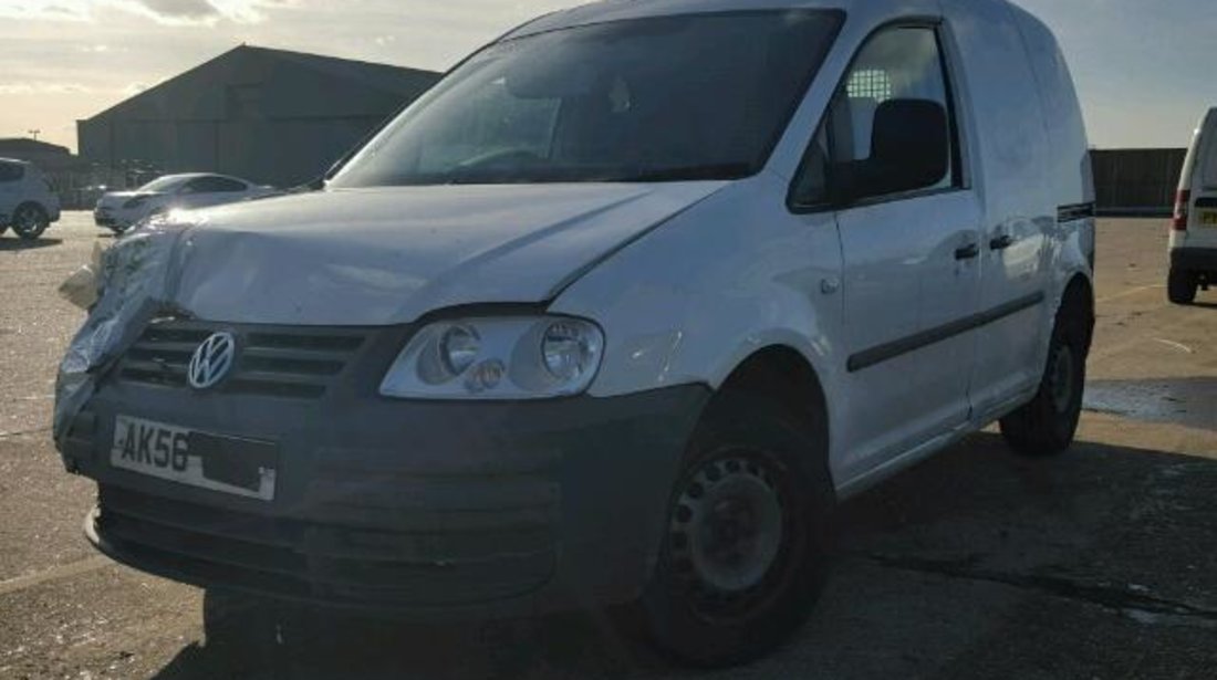 Dezmembrez Vw Caddy 1.6tdi