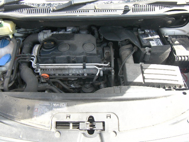Dezmembrez Vw Caddy 1.9tdi bls