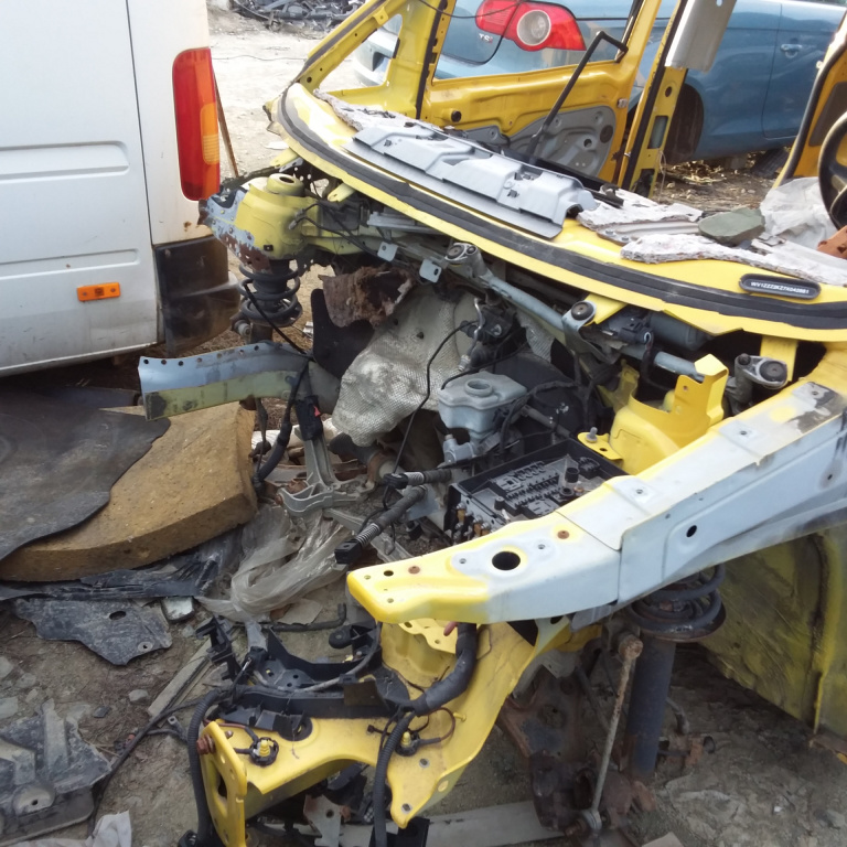Dezmembrez VW CADDY 3 2004 - 2015 None None( CP: None, KW: None, CCM: None ) None