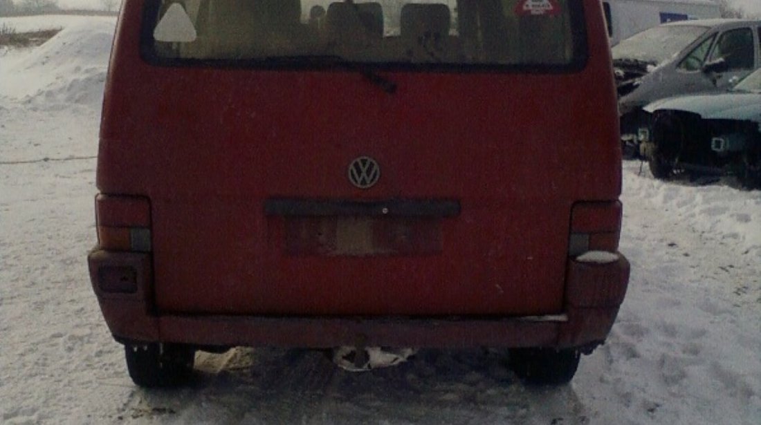 Dezmembrez VW Caravelle