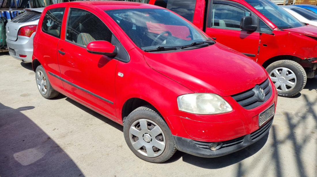 Dezmembrez VW FOX (5Z1, 5Z3) 2003 - Prezent 1.4 TDI BNM ( CP: 70, KW: 51, CCM: 1422 ) Motorina