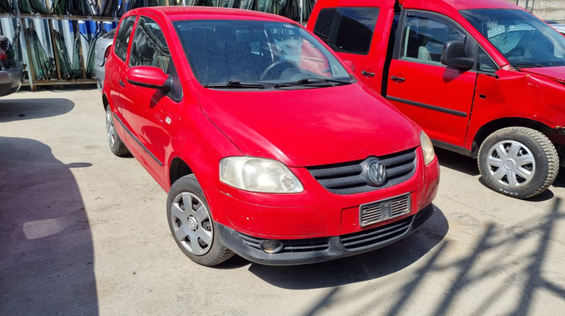 Dezmembrez VW FOX (5Z1, 5Z3) 2003 - Prezent 1.4 TDI BNM ( CP: 70, KW: 51, CCM: 1422 ) Motorina