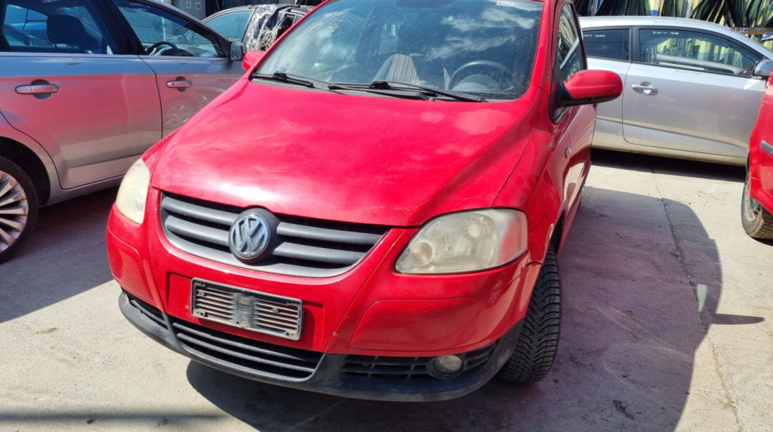 Dezmembrez VW FOX (5Z1, 5Z3) 2003 - Prezent 1.4 TDI BNM ( CP: 70, KW: 51, CCM: 1422 ) Motorina