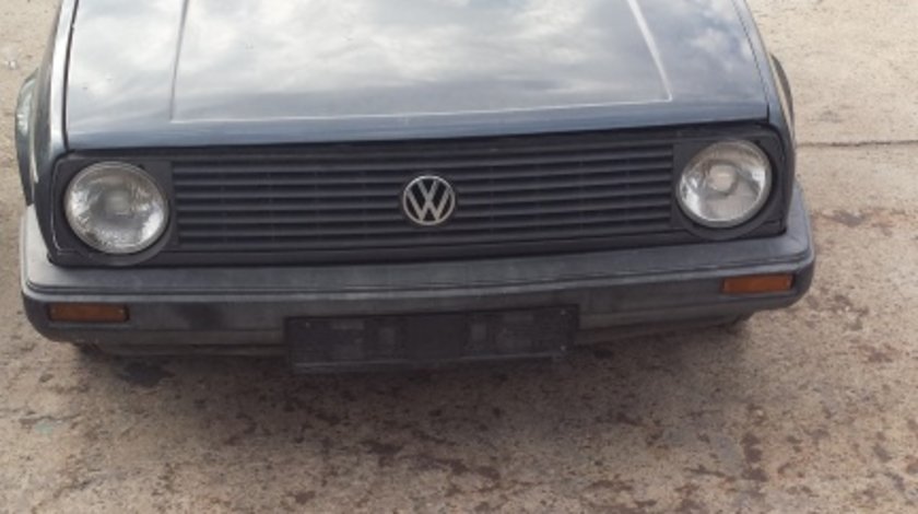 Dezmembrez VW Golf 2 din 1990