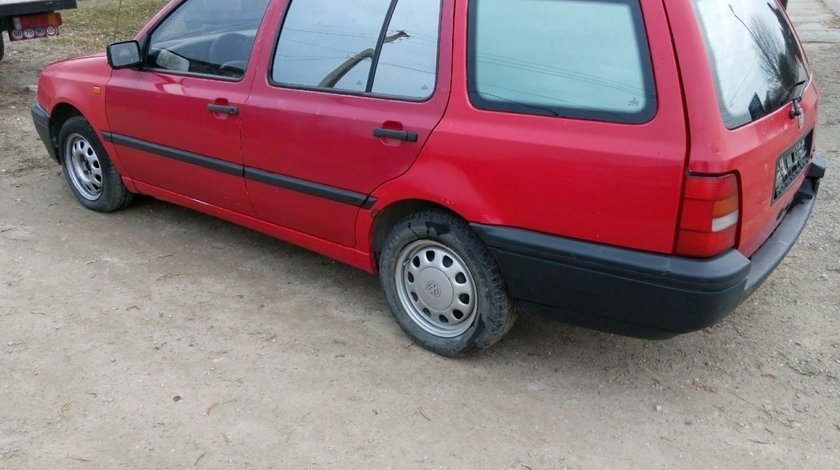 DEZMEMBREZ VW GOLF 3 BREAK FAB. 1994