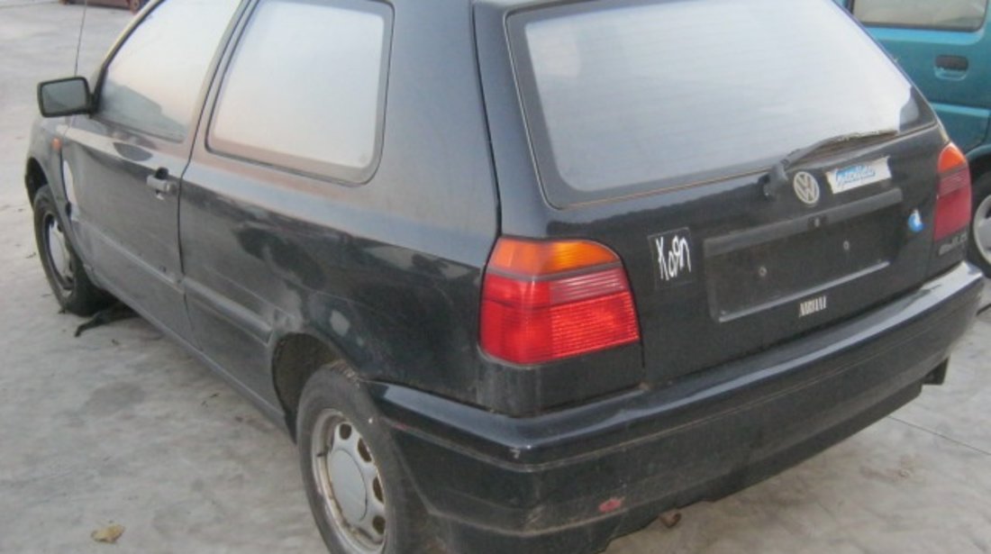 Dezmembrez VW Golf 3 din 1995, 1.4b,