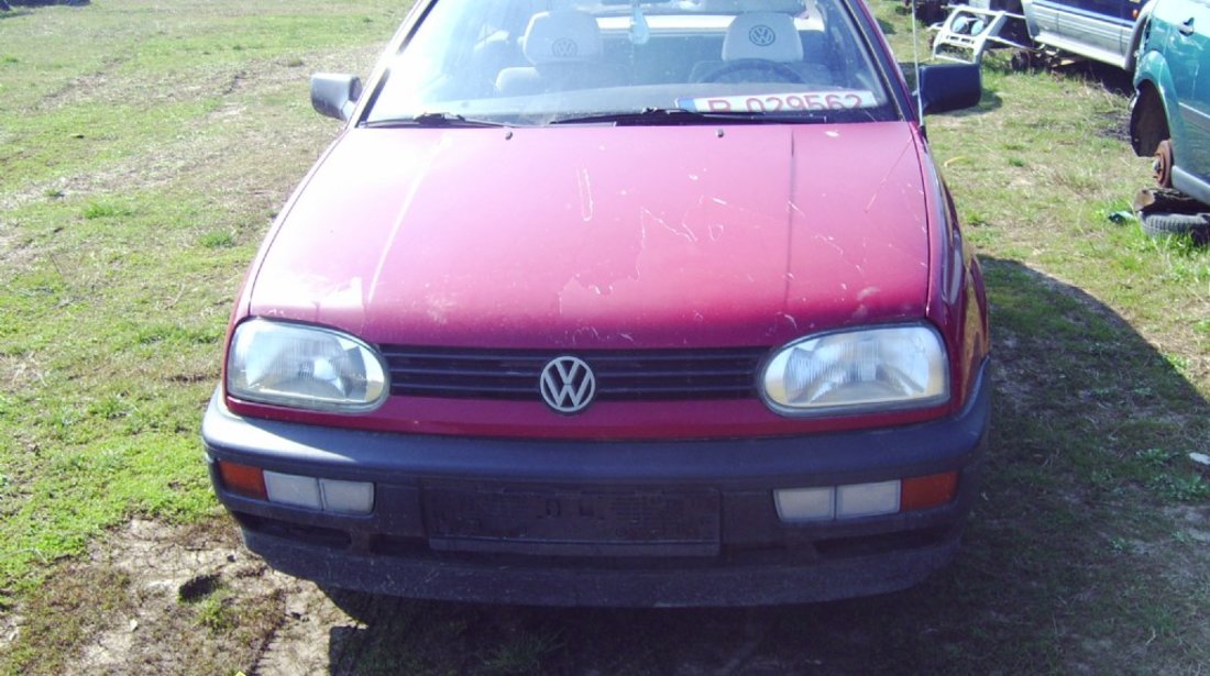 Dezmembrez vw golf 3 motor 1 4 benzina cutie manuala 1993