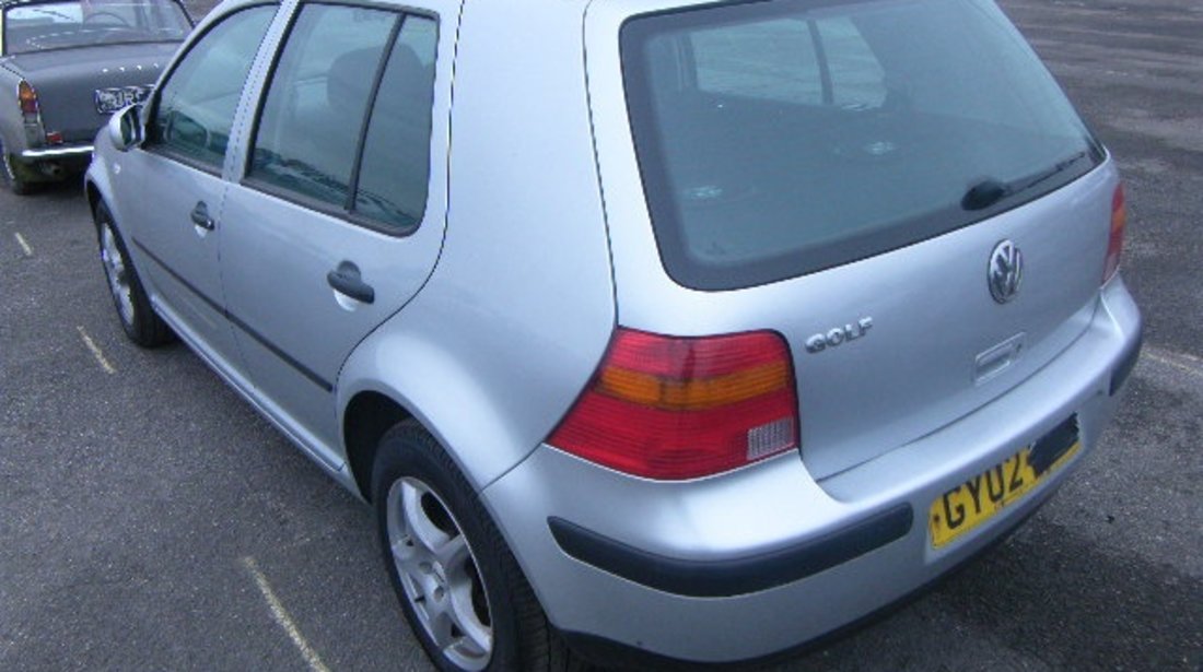 Dezmembrez Vw Golf 4 1.6 16v an 2003