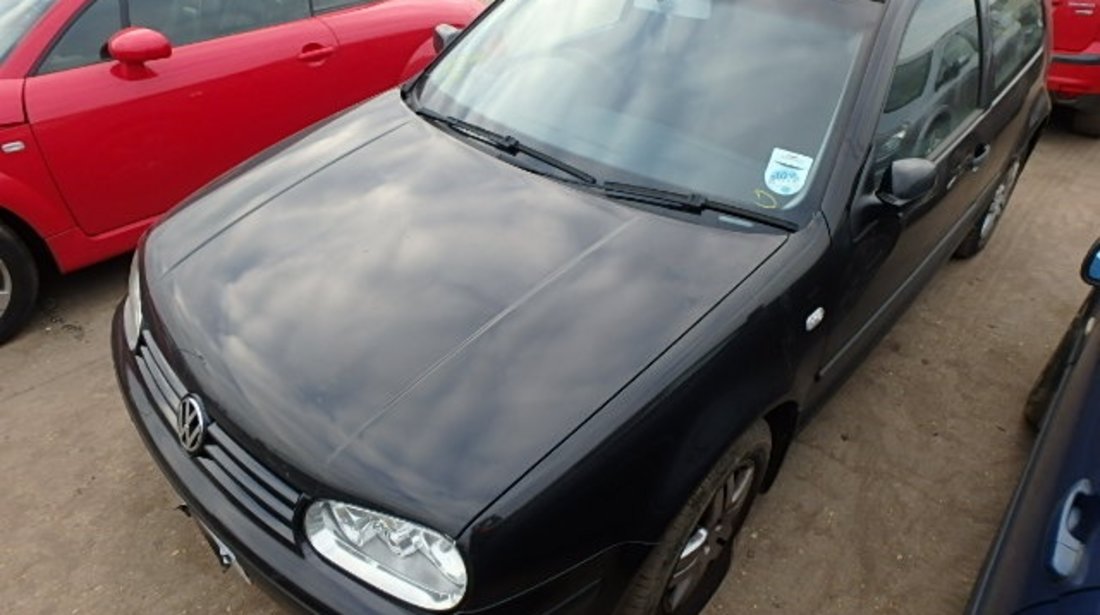 Dezmembrez Vw Golf 4, 1.6b, orice piesa!