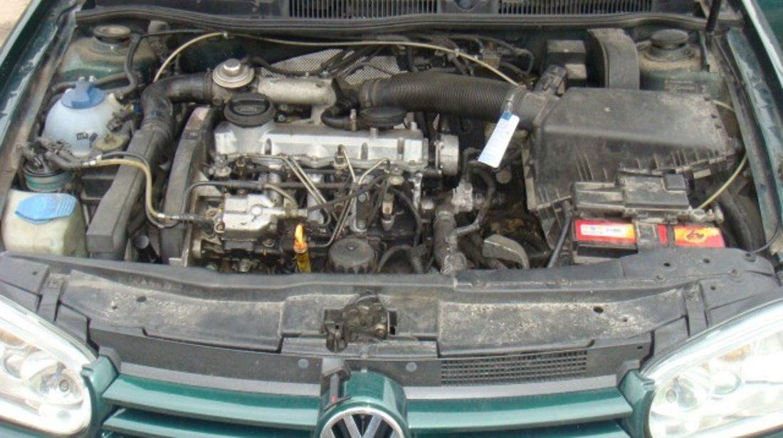 Dezmembrez VW Golf 4 1.9 tdi AGR 2000