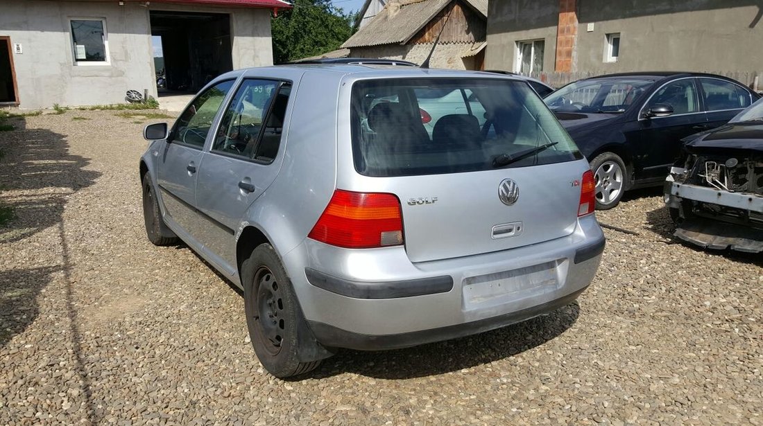 Dezmembrez VW GOLF 4 1.9 TDI ALH 90 CP automat an 2002