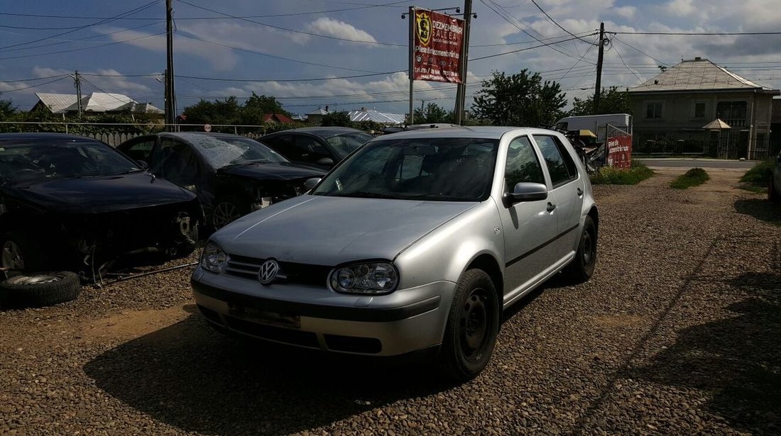 Dezmembrez VW GOLF 4 1.9 TDI ALH 90 CP automat an 2002