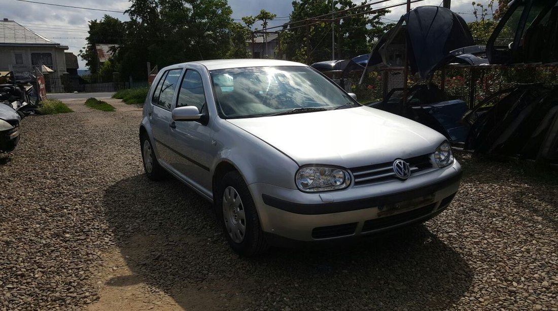 Dezmembrez VW GOLF 4 1.9 TDI ALH 90 CP automat an 2002