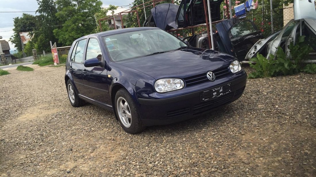 Dezmembrez VW GOLF 4 1.9 TDI ALH 90 CP manual 5+1 an 2000