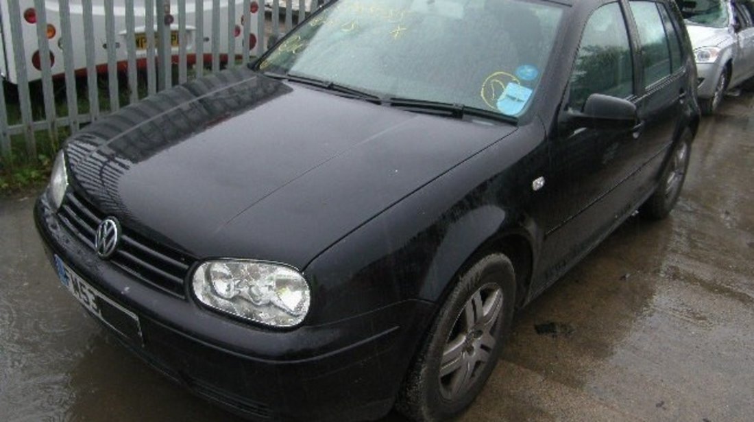 Dezmembrez vw golf 4, 1.9tdi an 2000